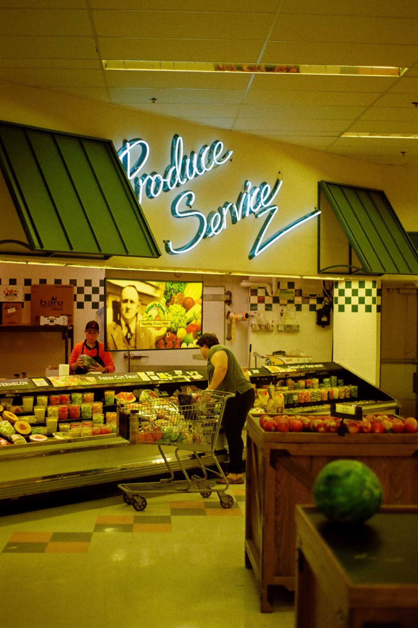 Produce Service. Recommended maximum print size 8x12.