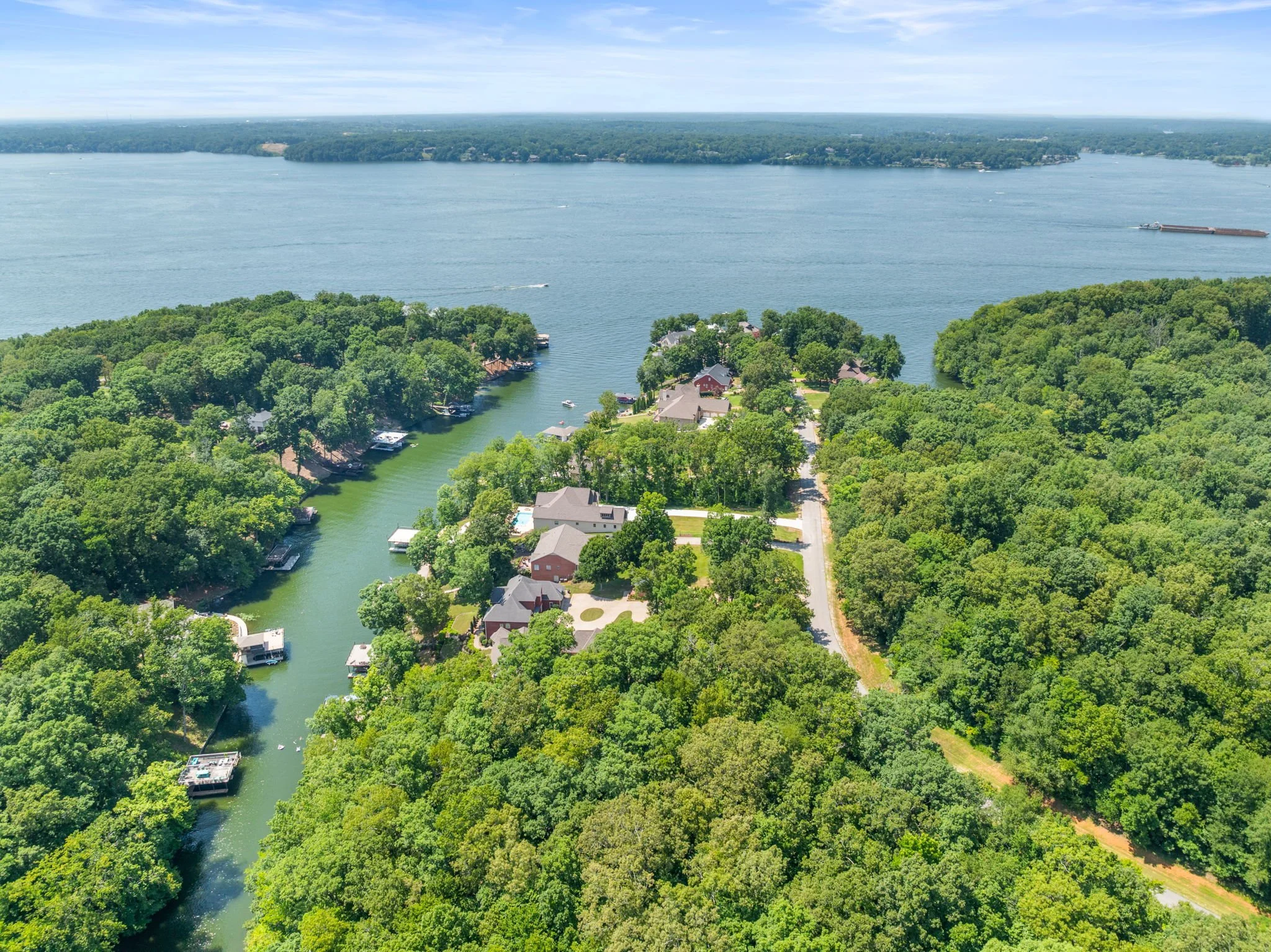 Aerial view of Hunter Point I subdivision on Wilson Lake.