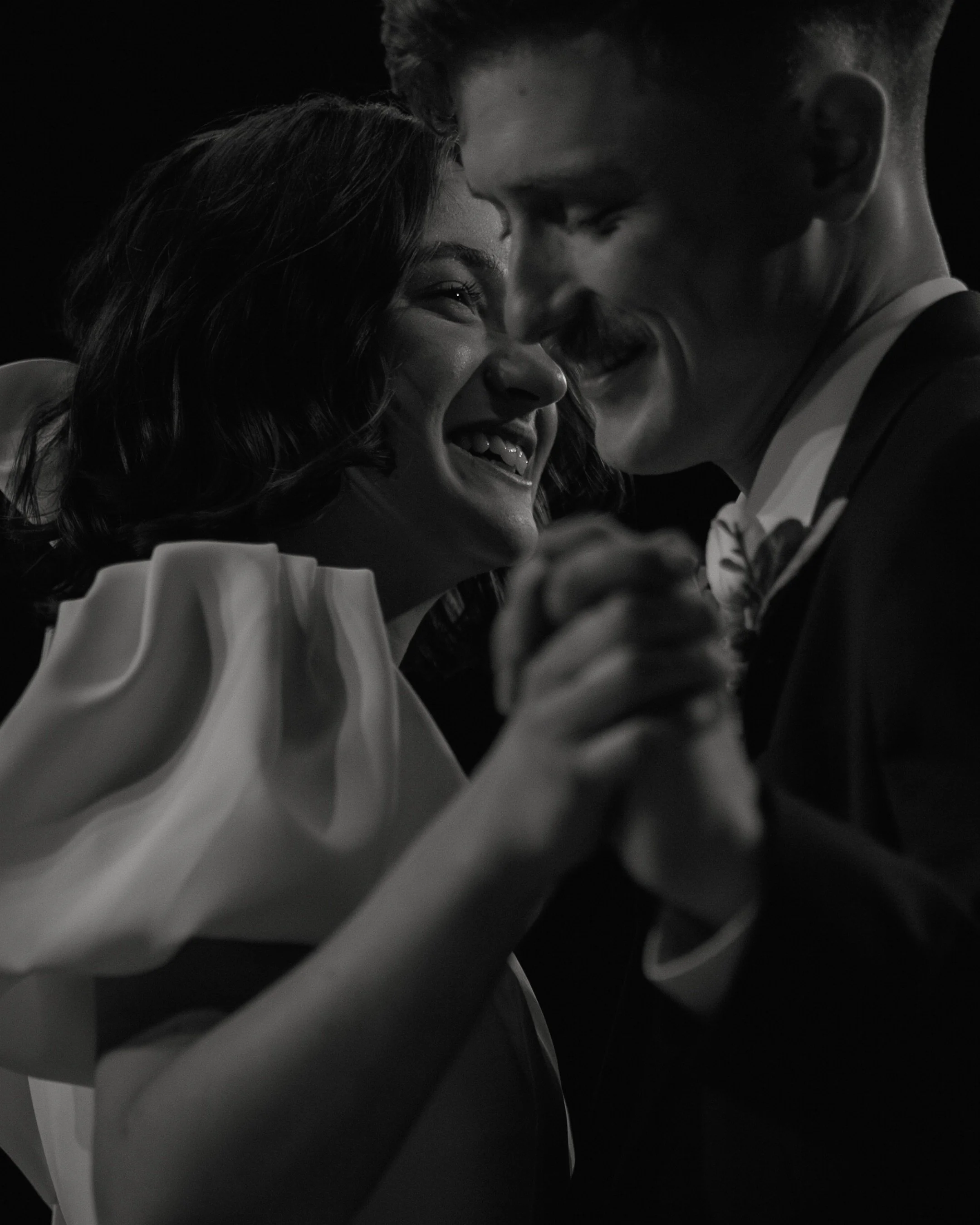 This trend but with wedding photos. It&rsquo;s in the eyes ✨