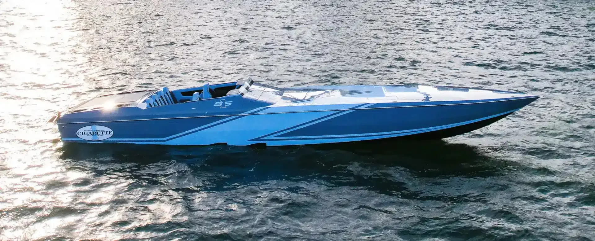 515-Carbon-Fiber-Deck-scaled.webp