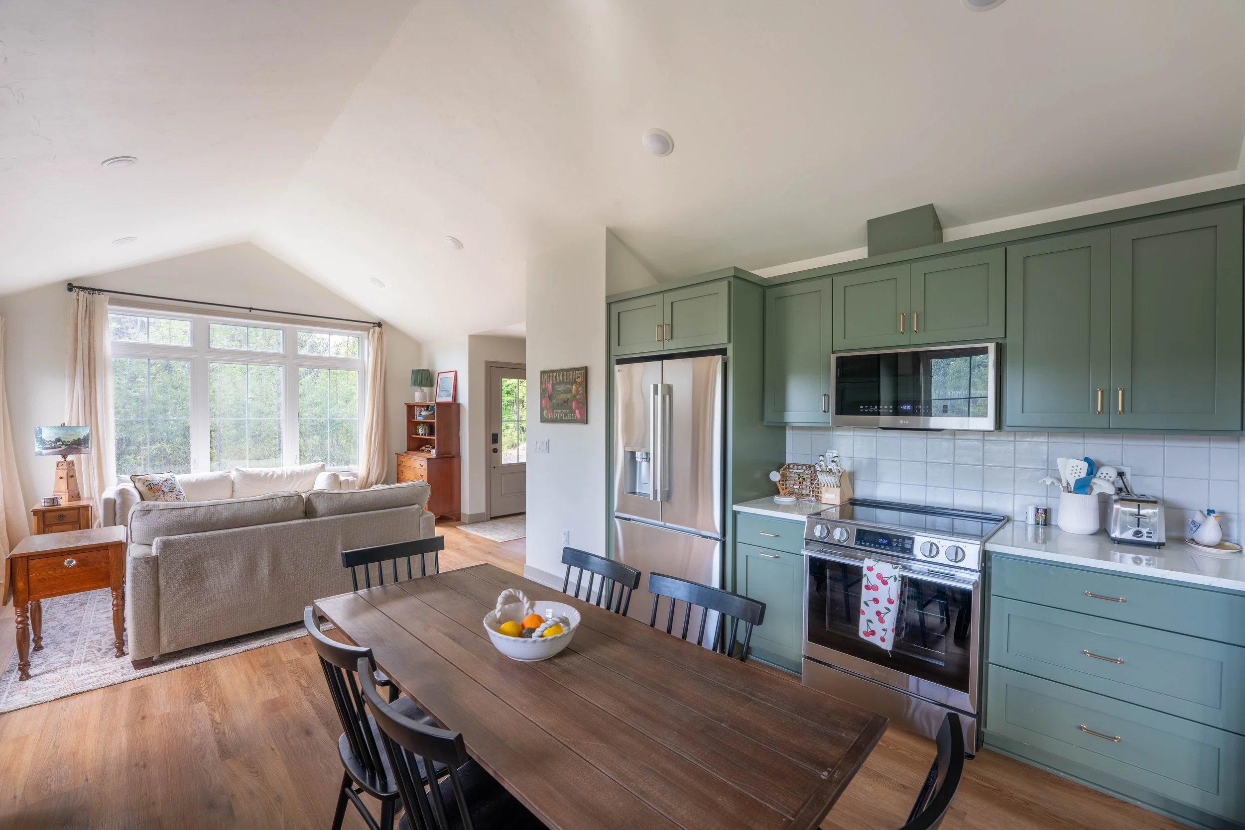 cherry kitchen.jpg