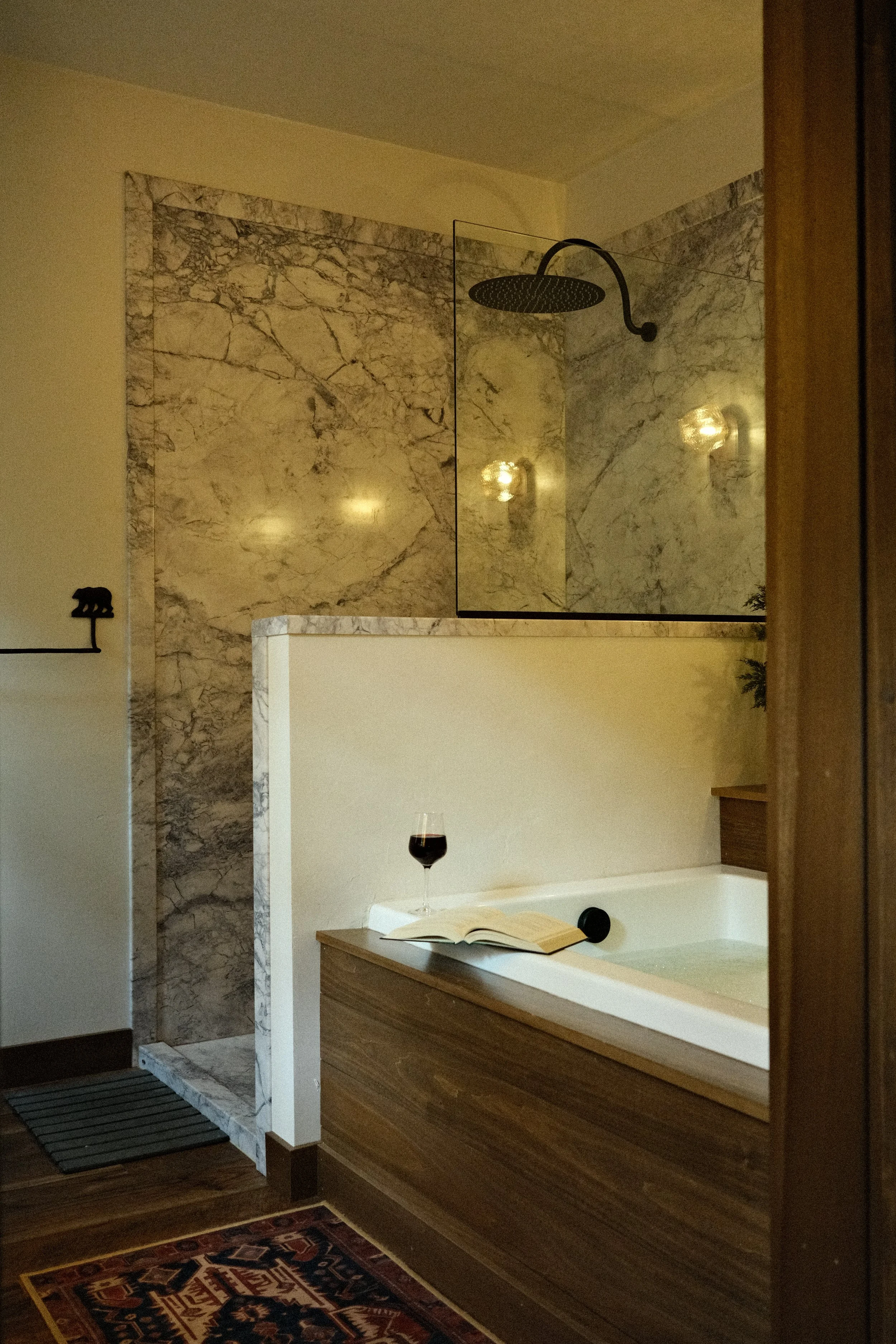 the-cub-house-primary-bath.JPG