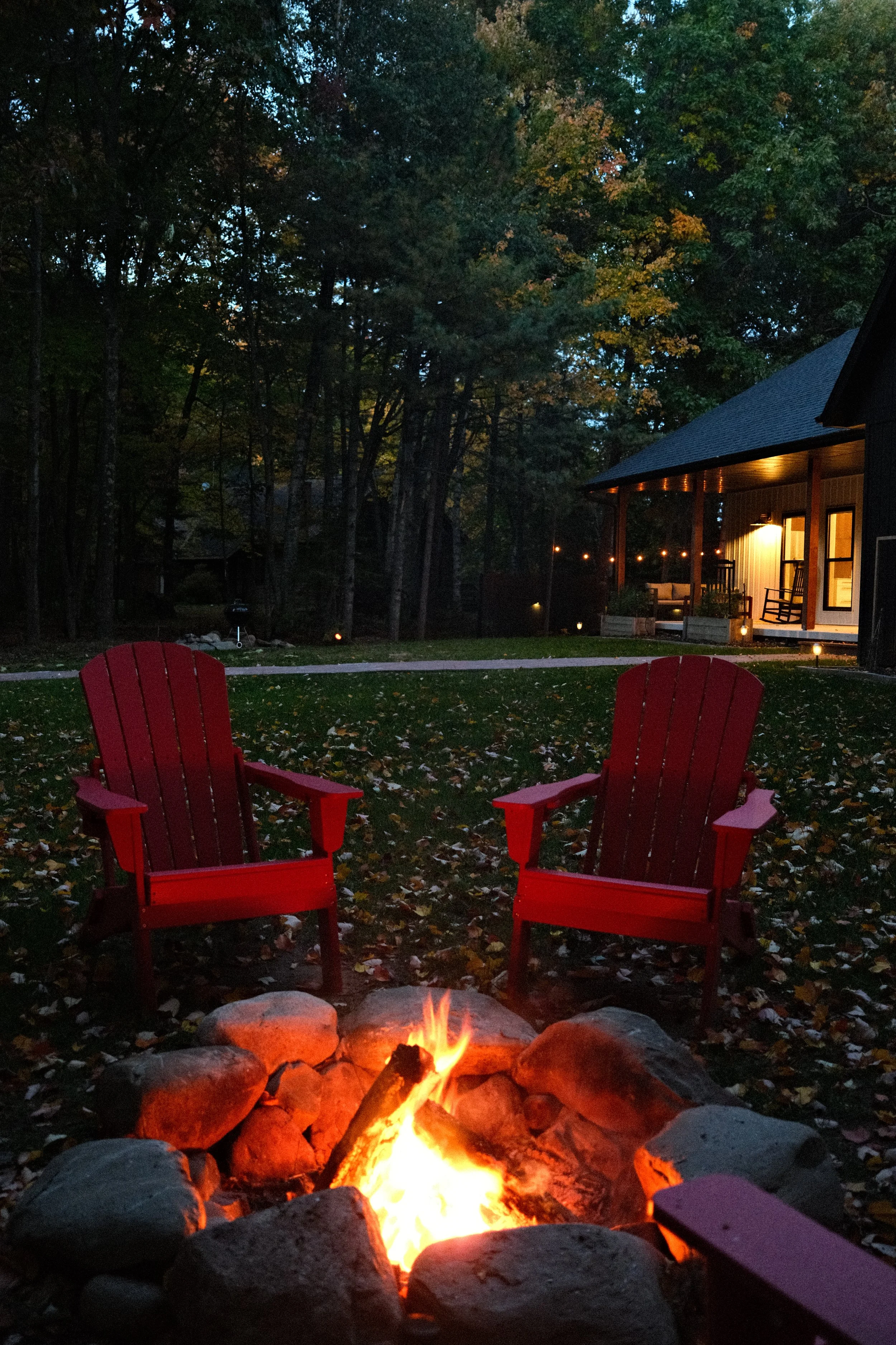 cabin-campfire.JPG
