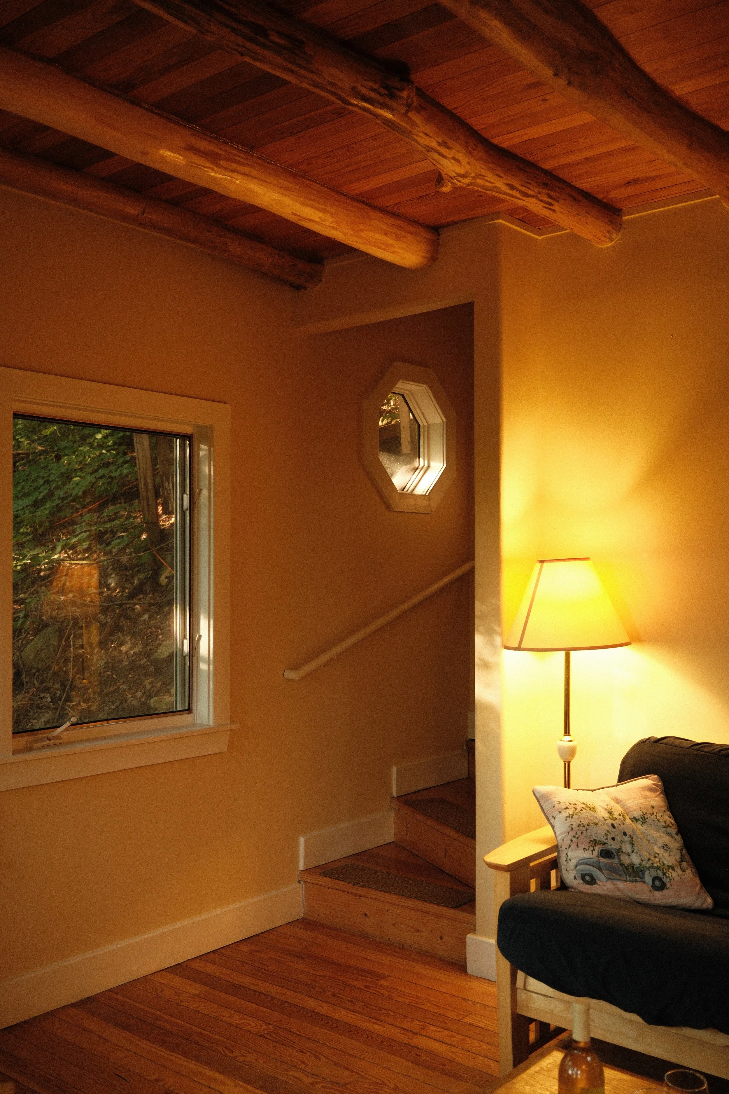 treehoue details.JPG