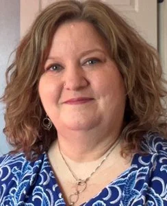 Anne Warth