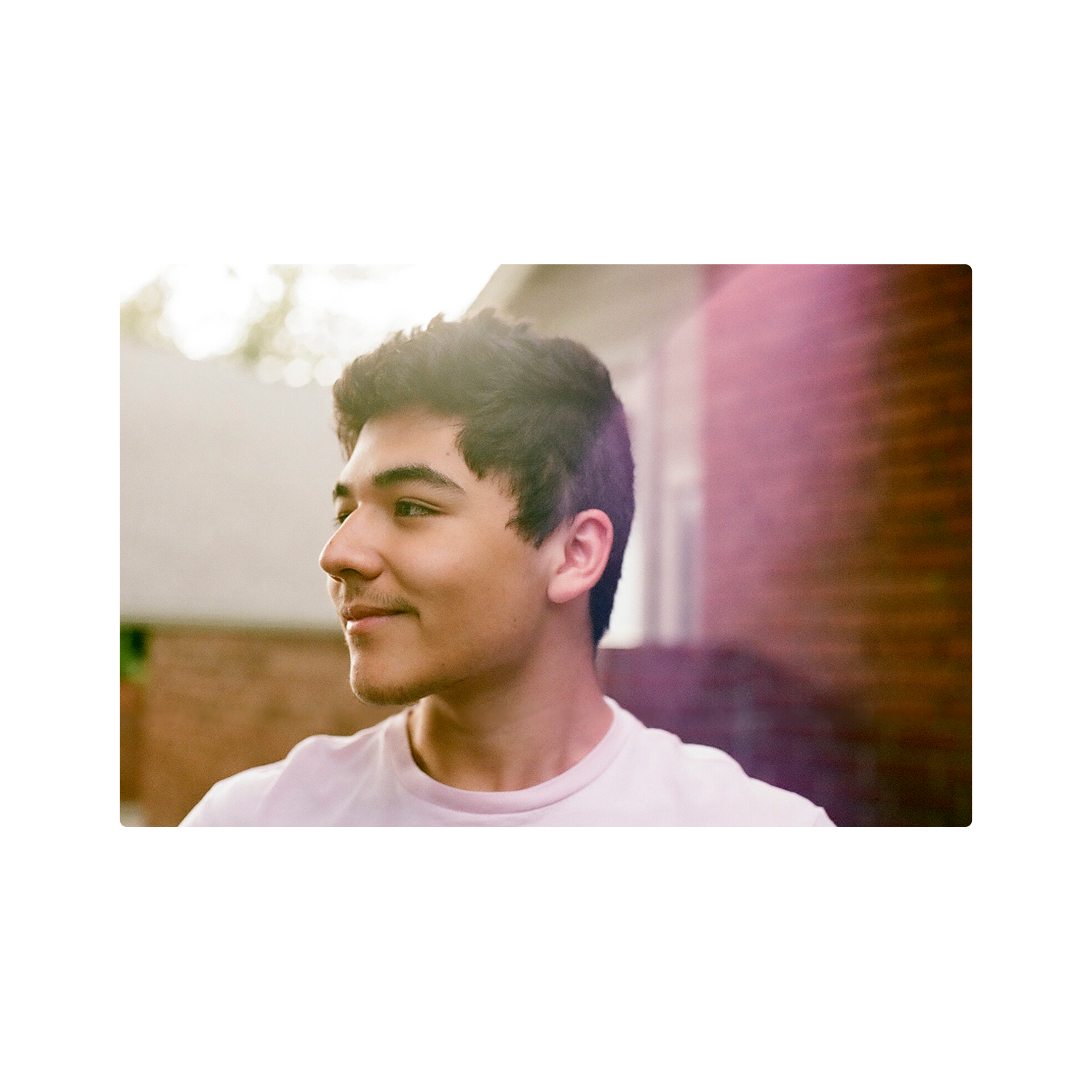 IsaacLookingout.png