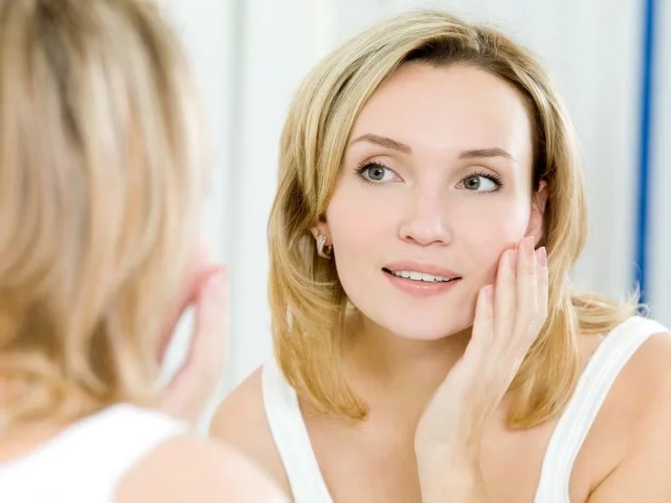 How To Avoid And Treat Face Acne After Waxing?