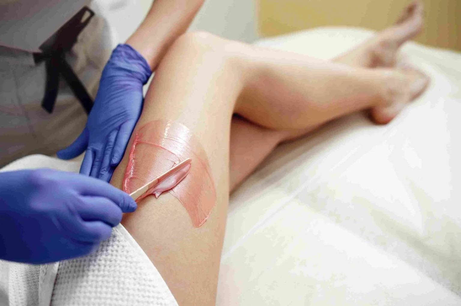 How to Treat Rashes After Hair Waxing?