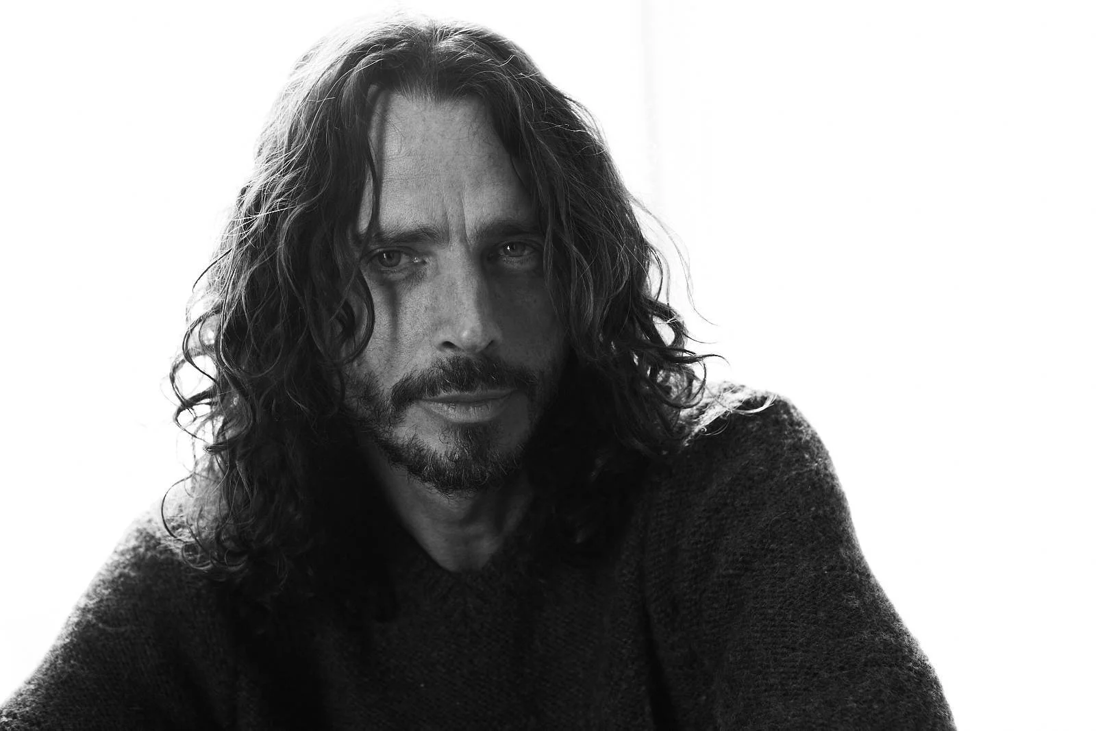 ChrisCornell_8239_f.jpg