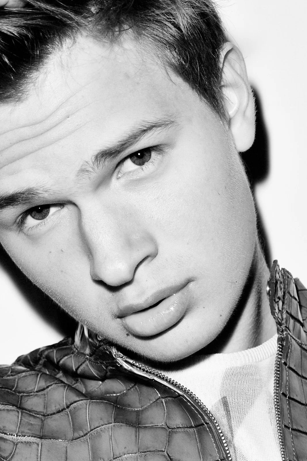 0176_AnselElgort_0740_f.jpg