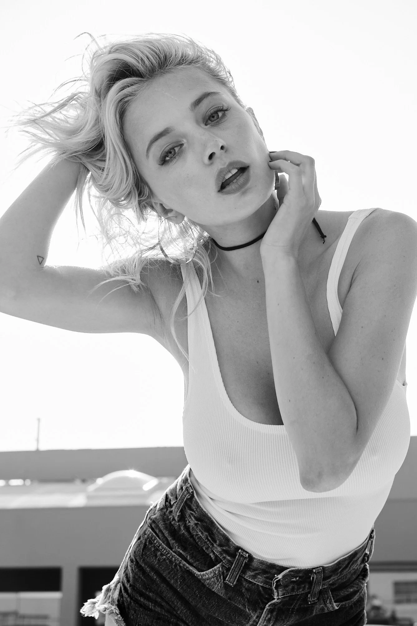 1824_DF-Caroline-Vreeland BTS_03343_f.jpg