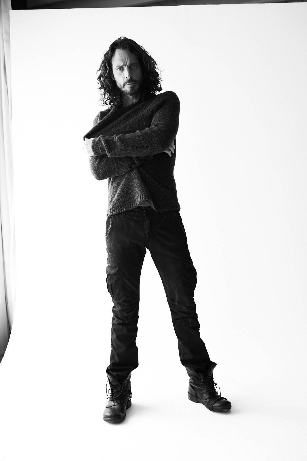 ChrisCornell_8308_f.jpg