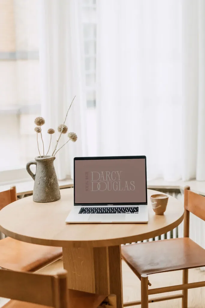 Laptop-Mockup-DD-683x1024.webp