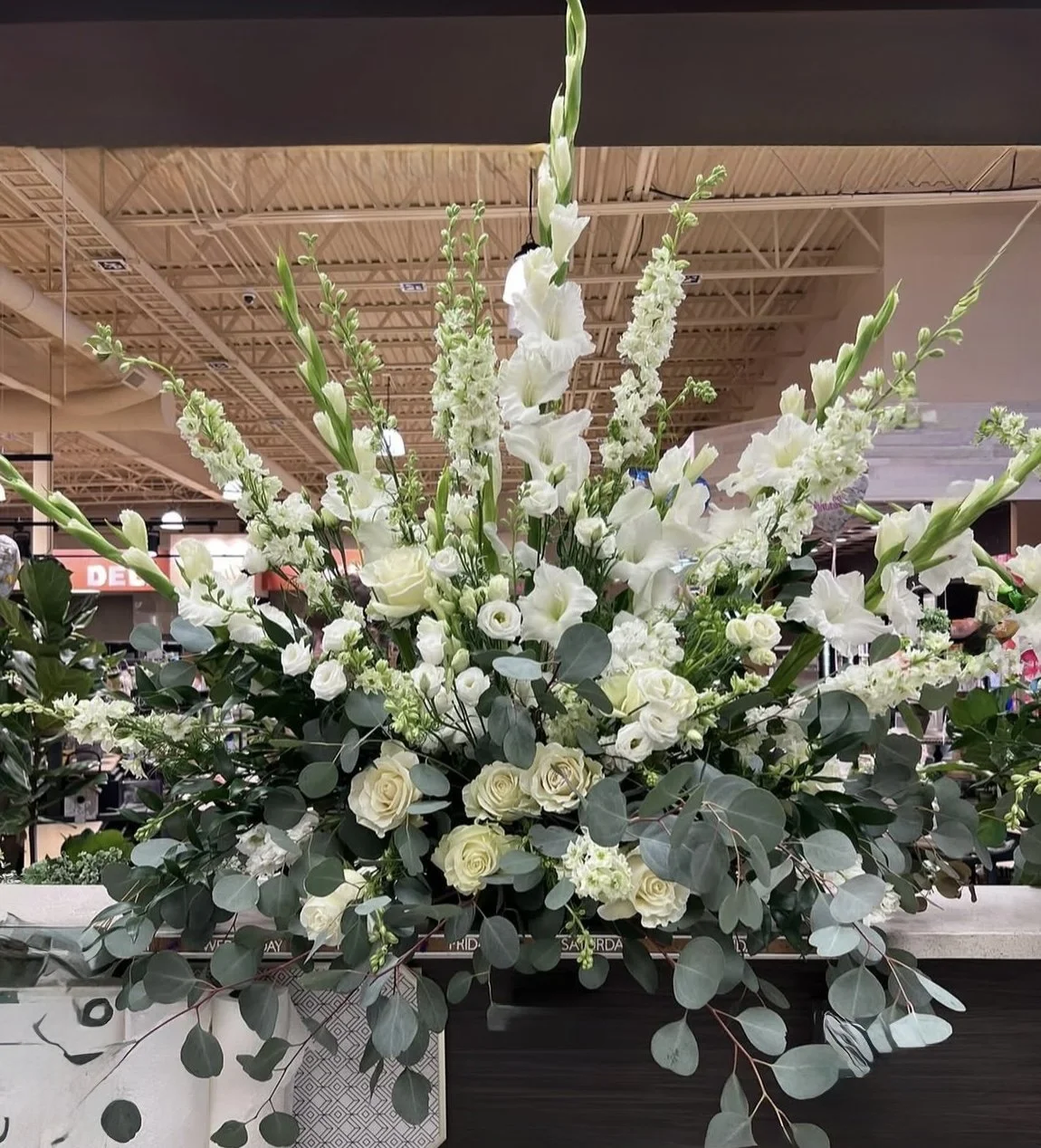 White Elegance Floral Arrangement