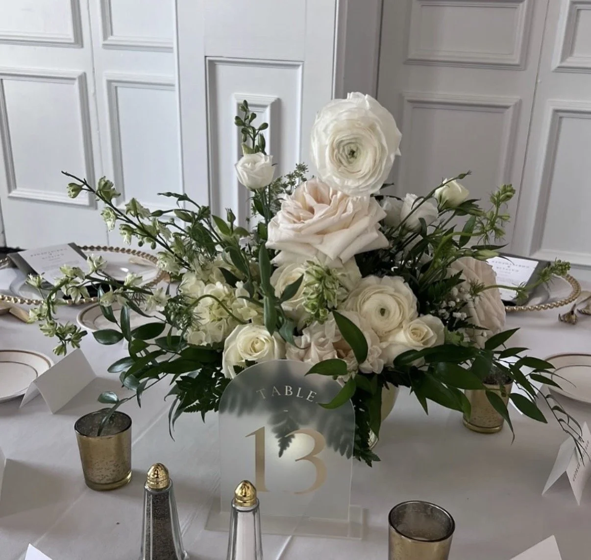 Ivory and Blush Table Arrangement