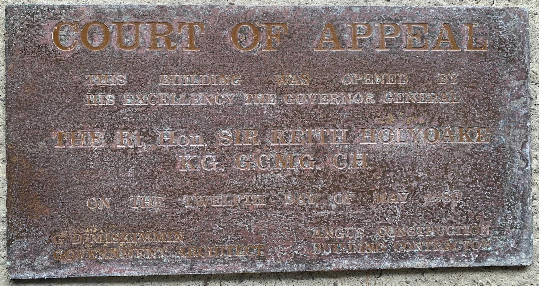 Plaque. Pre restoration