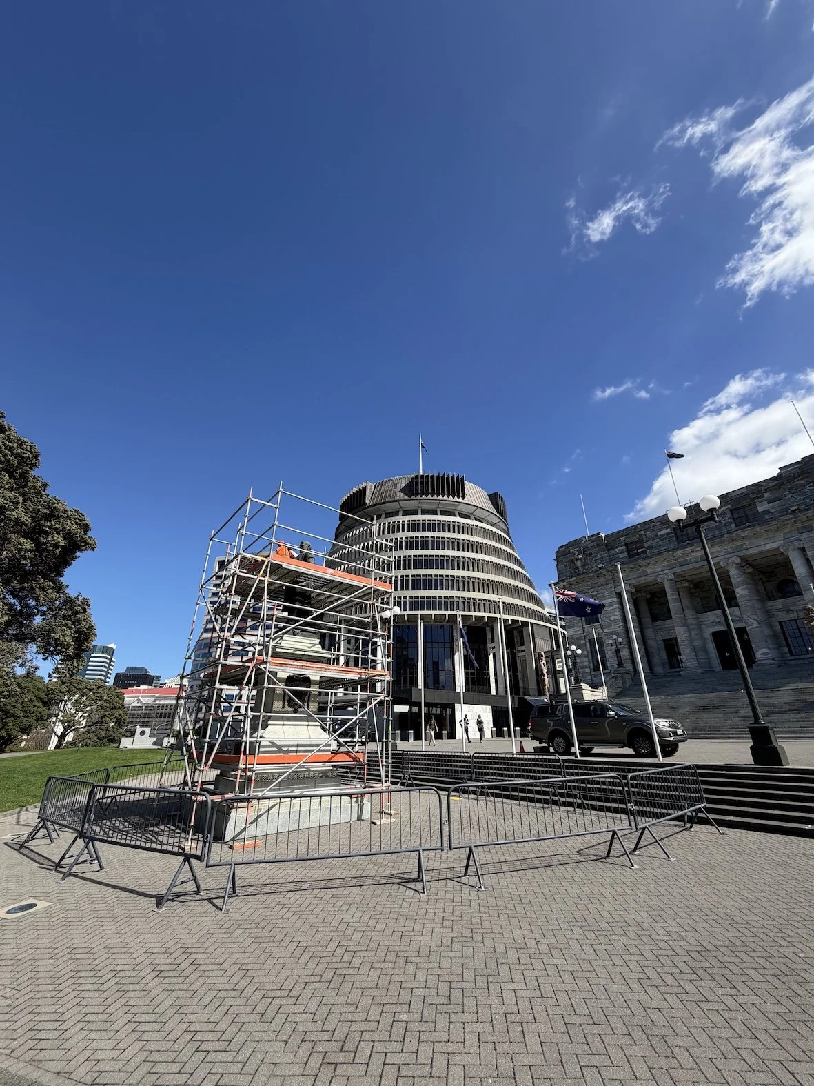 Richard Seddon. Parliament. Wellington.
Scaffolding