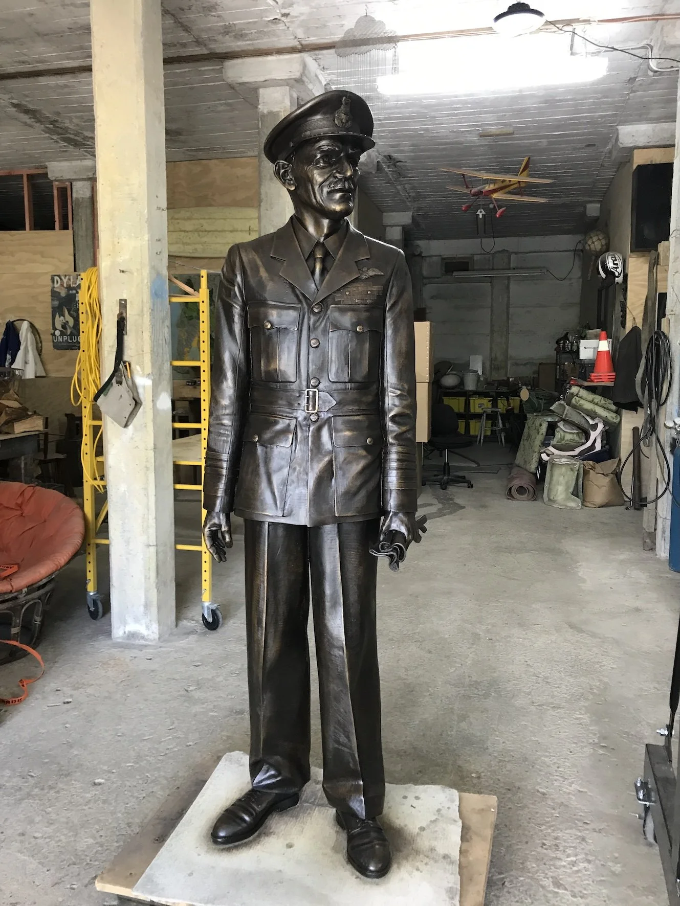 Sir Keith Park.
Sculptor: Mark Whyte