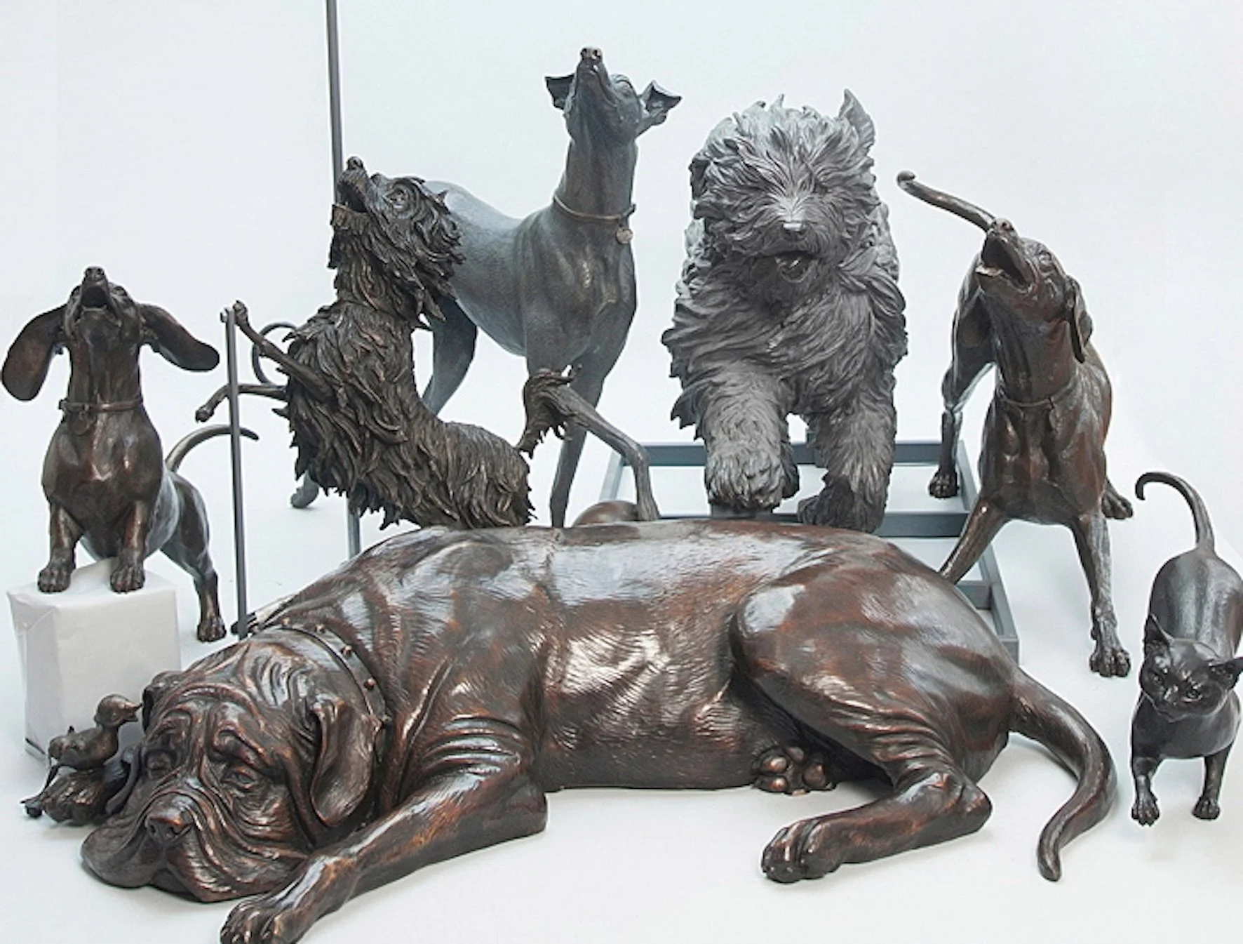 Hairy MacLary.
Sculptor: Brigitte Wuest