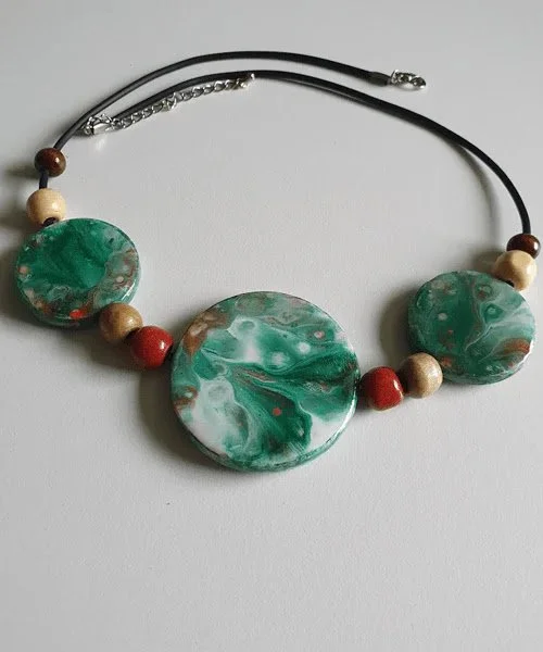 Necklace3.png