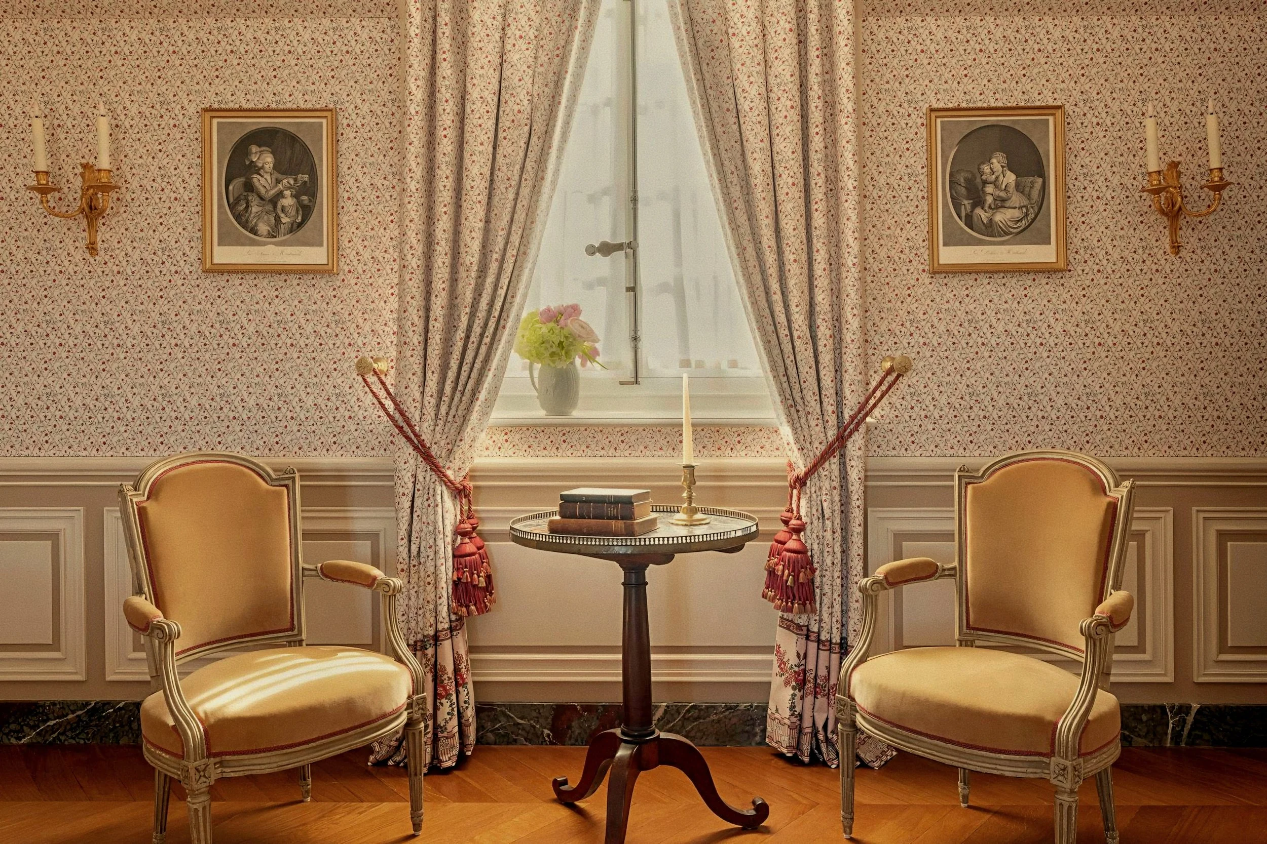 The Stately Trianon Pavilion of Carved Tufa, Antique Boiserie, and Orangerie Rampart Cadence: Le Grand Contrôle 