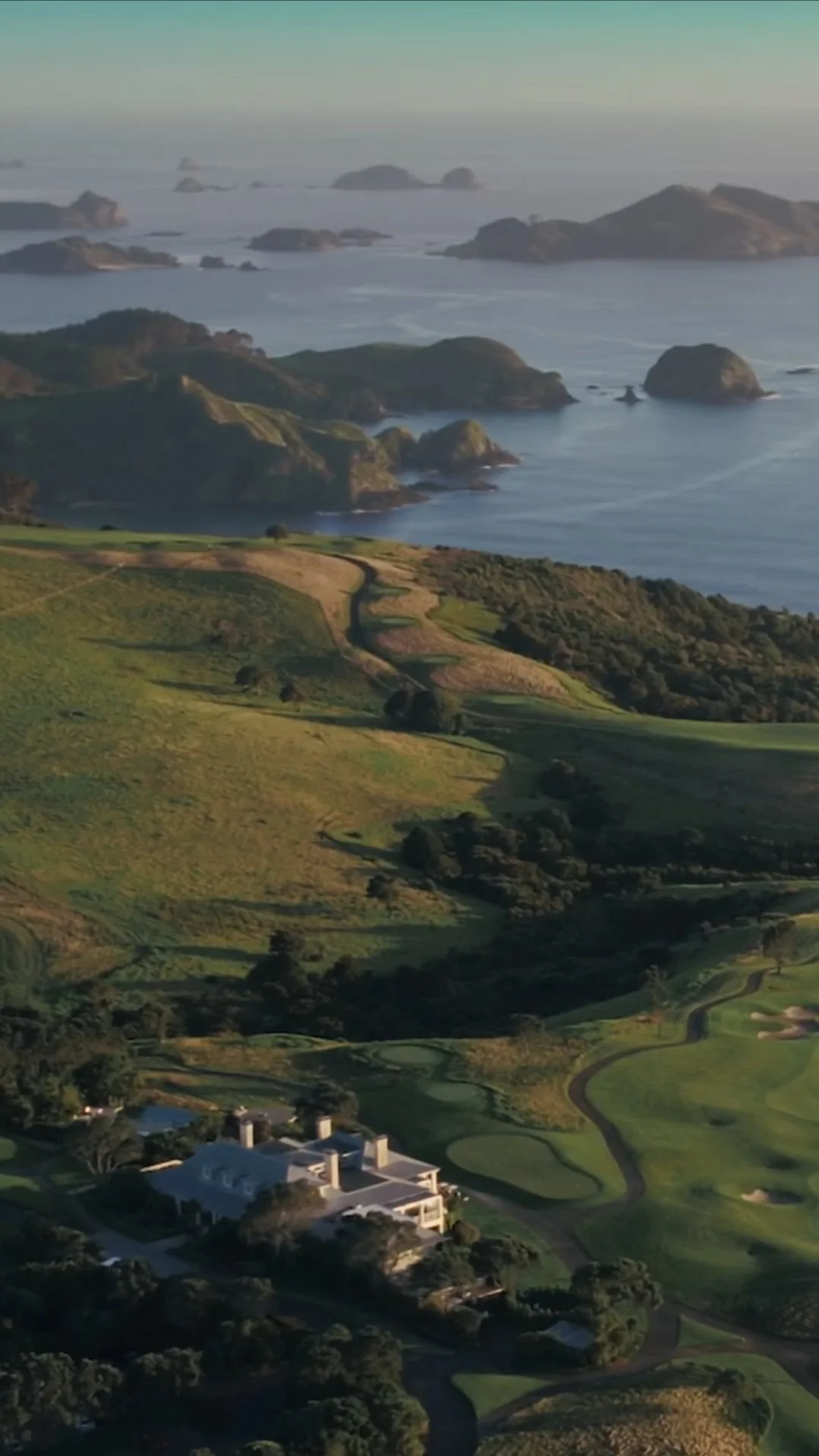 Royaume-Magazine-Rosewood-Kauri-Cliffs.jpg
