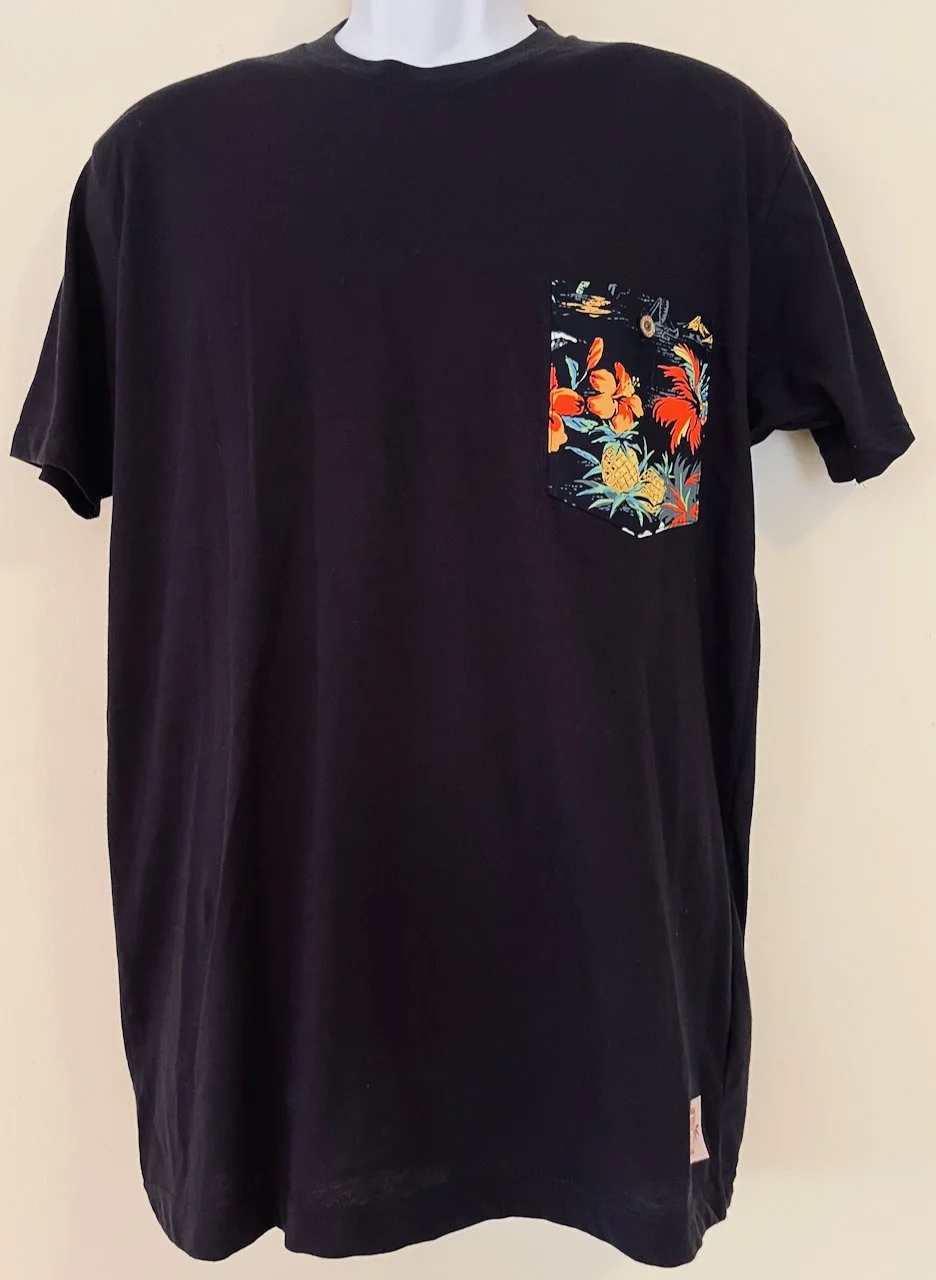 T147-Alani-blk-on-blk-tee-lrg.jpg