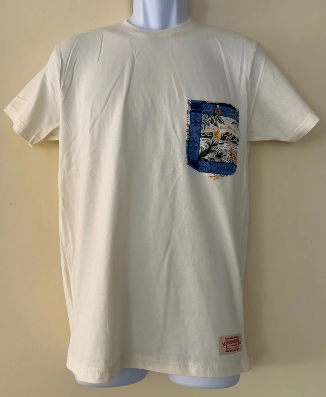 T558-Waialae-blue-on-nat-tee-lrg.jpg