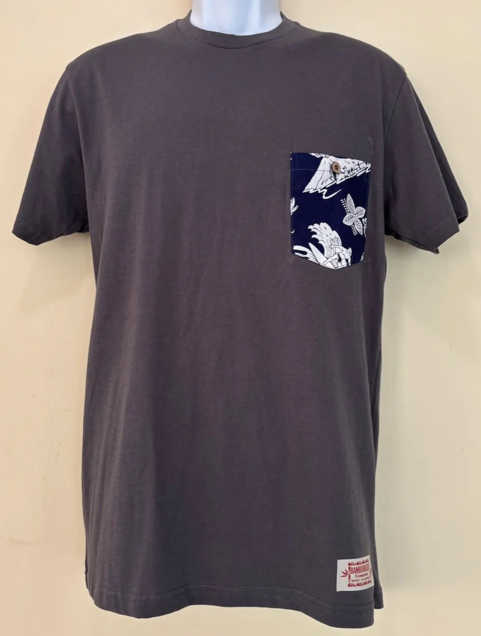 T382-Noa-navy-on-gray-lrg.jpg