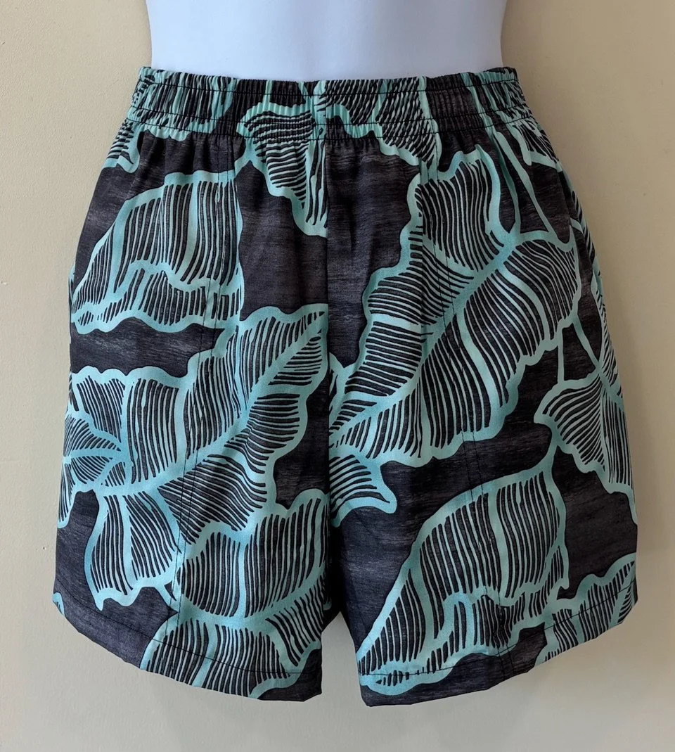 WS776-Lauhulu-black-lrg.jpg