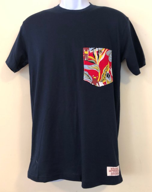 O'ahu red on a Navy tee