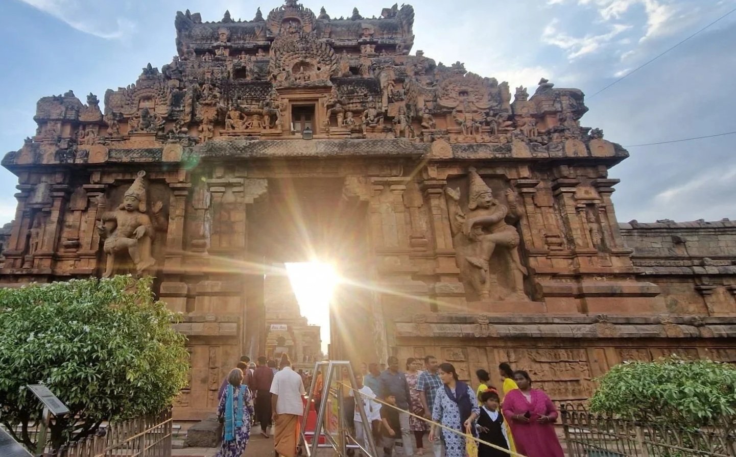 Entrée du temple de Tanjore Inde du Sud