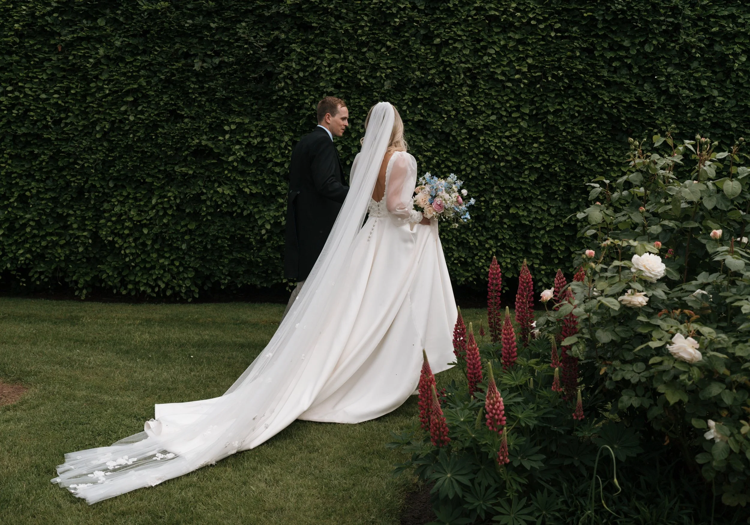 English-garden-wedding.100garden wedding-091.jpg