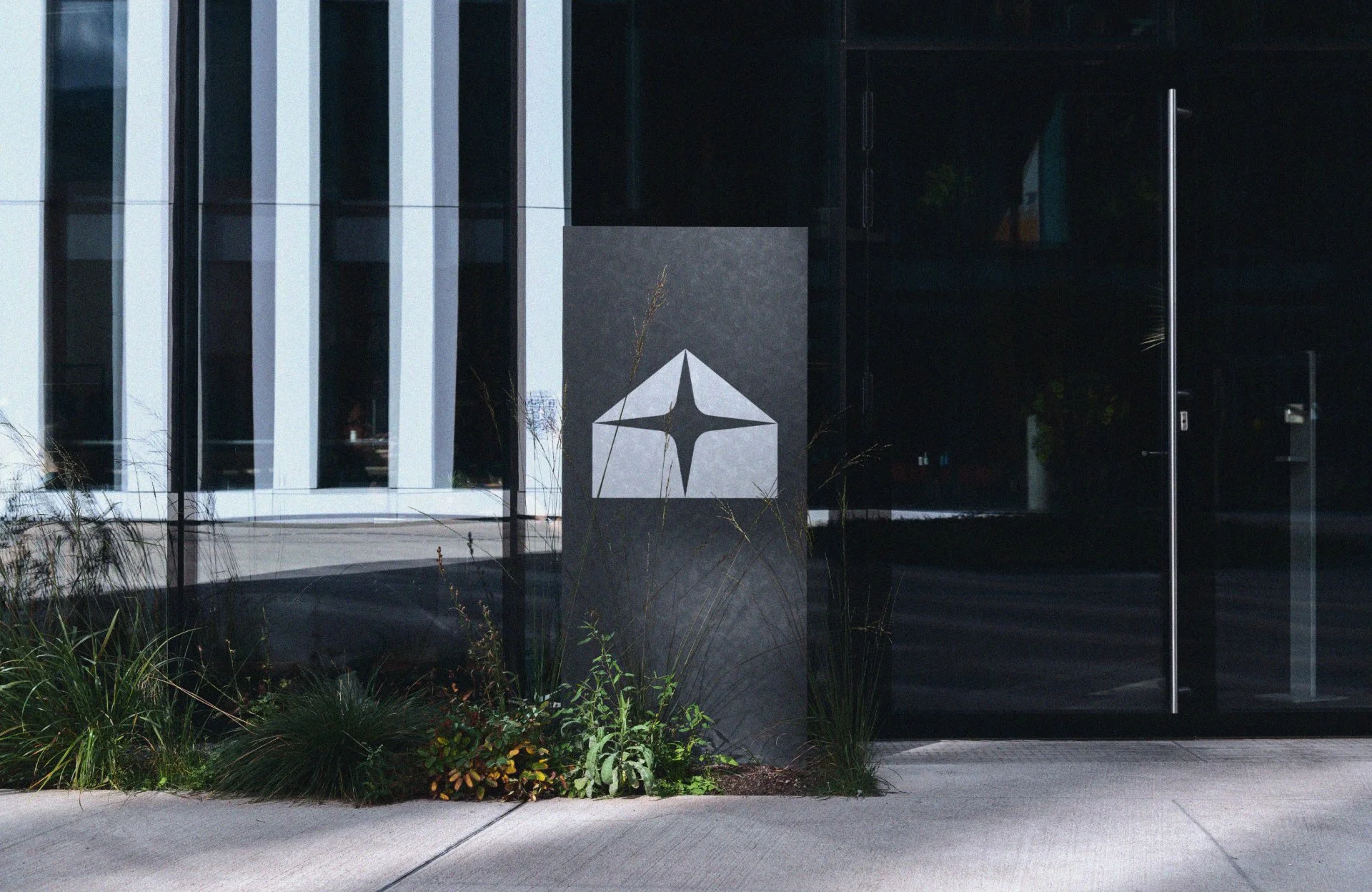Slide 16_9 - 117.jpg
