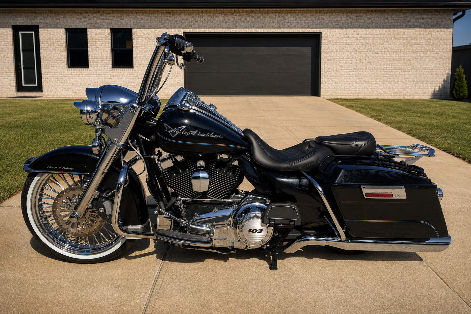 Road-King-Black-Driveway.png
