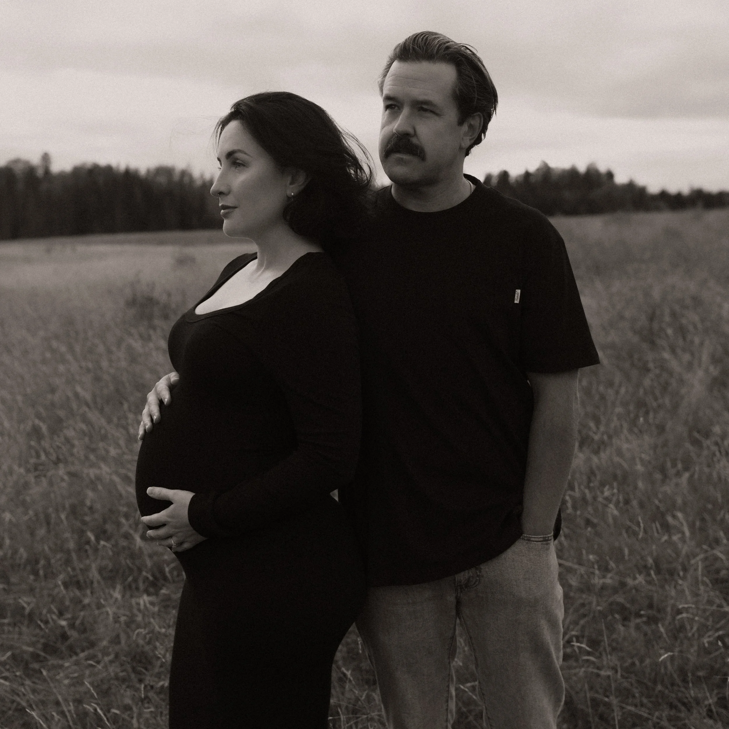 Getting to photograph a couple, then their growing family, and all the little moments in between will always feel pretty special. I never take it for granted that I get to be there for these different seasons of your lives and become a small part of 