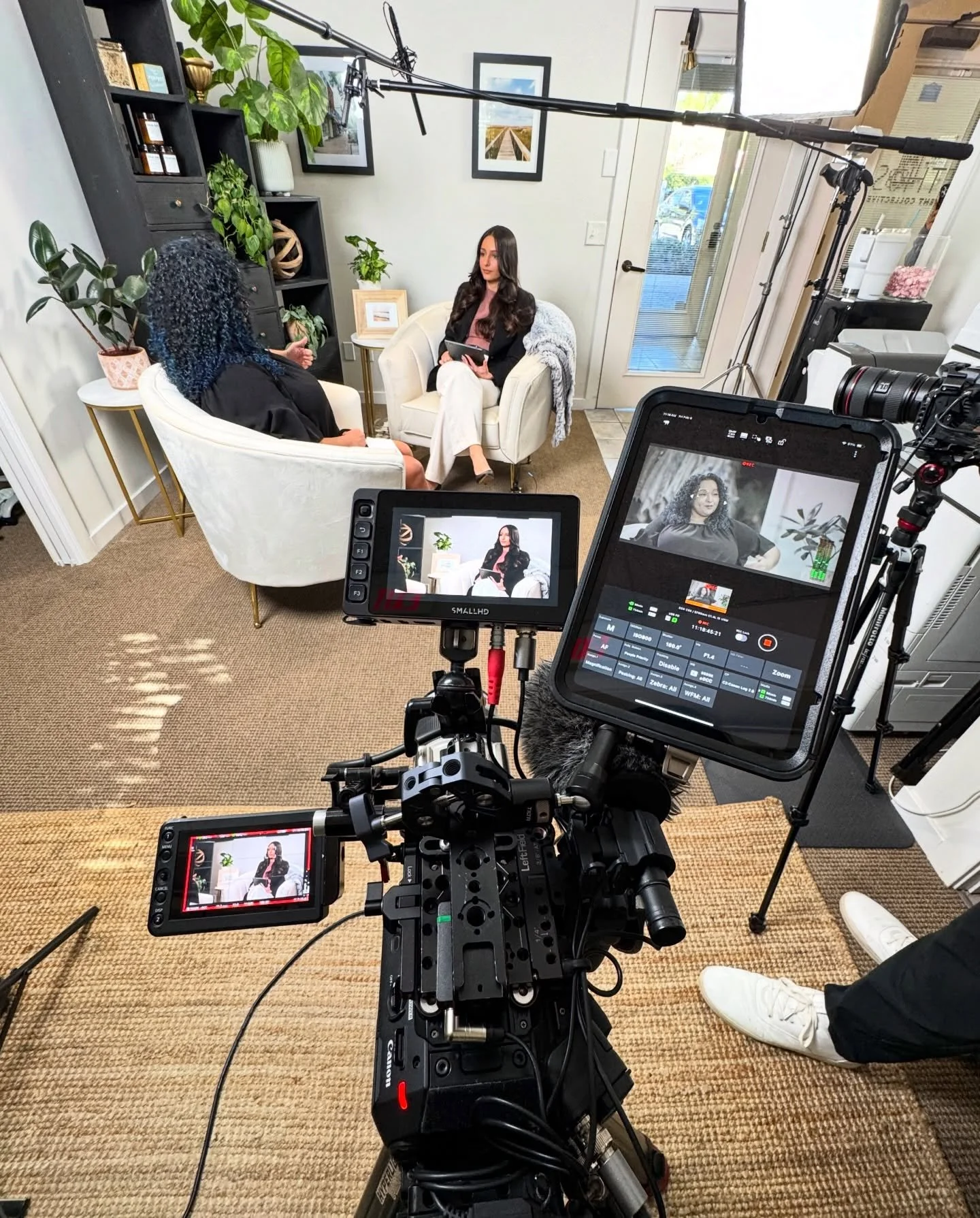 The @canonusa Cinema Series doing what it does best 🎥🔥 Loved partnering with @rocketvisioncreative to help a client tell their story, elevate their brand, and create high-quality content that positions them as a leader in their field.

Ready to gro