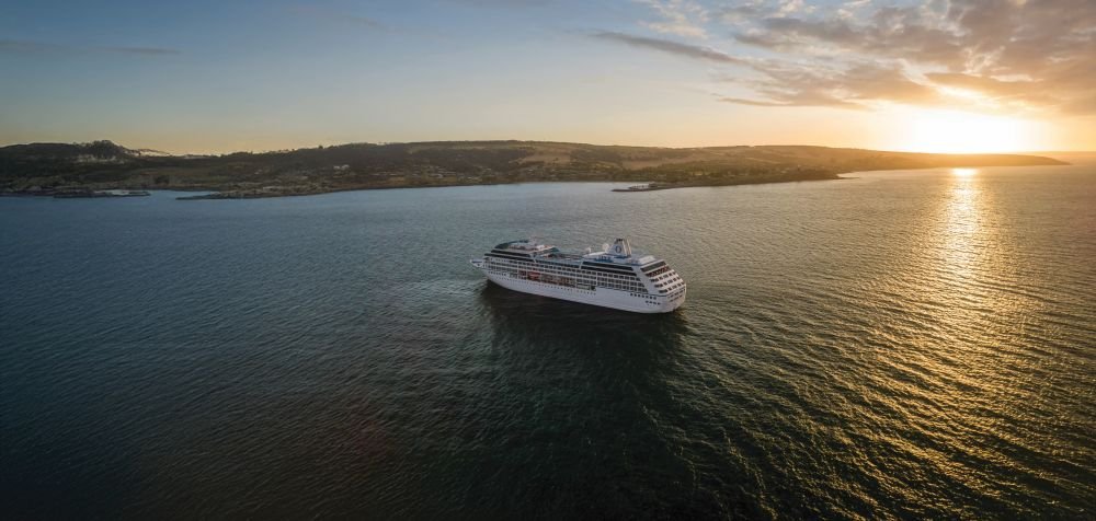Meet Oceania Aurelia: The Ultimate Explorer 