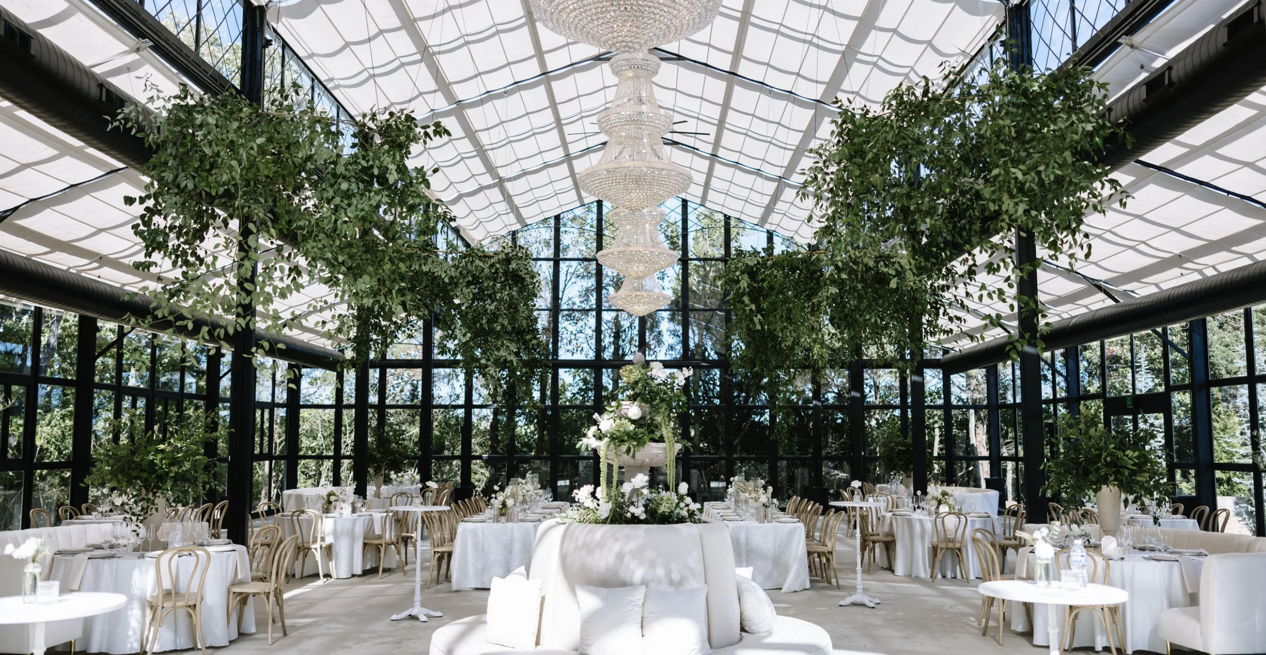 THE GLASS HOUSE AT RIVER OAKS