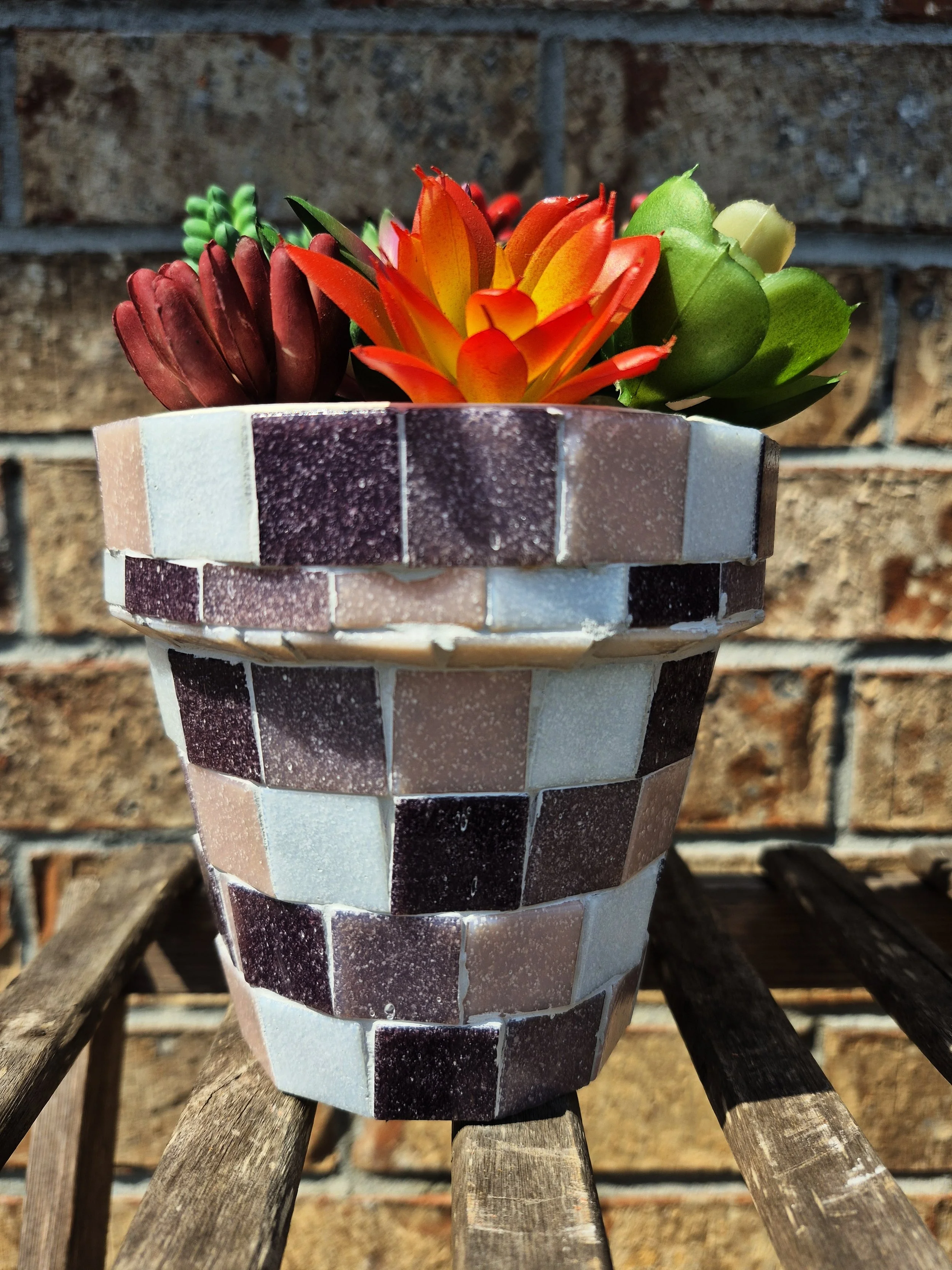 Berry Blossom Planter (Medium - Tall)