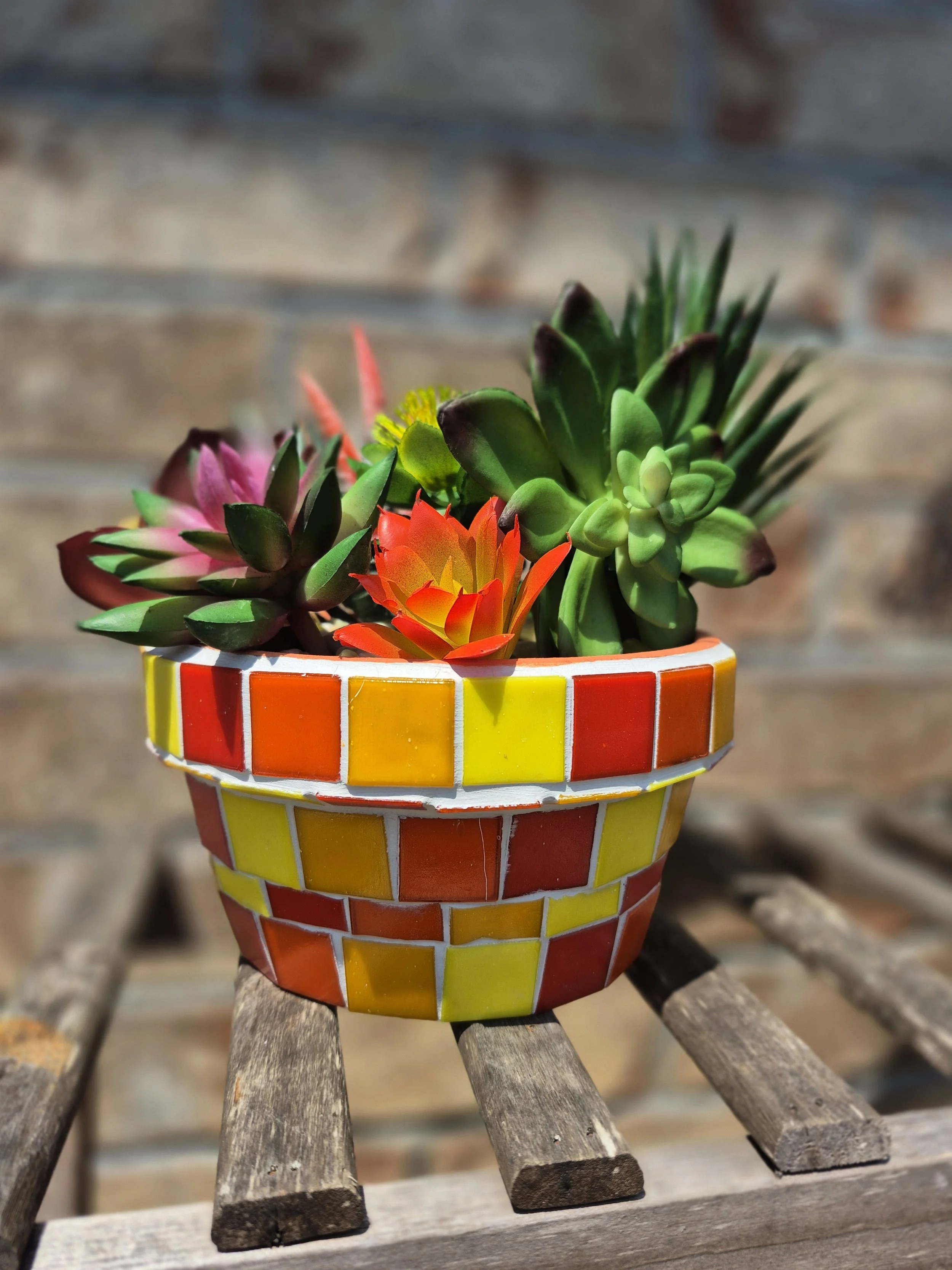 Sun Ray Planter (Medium)
