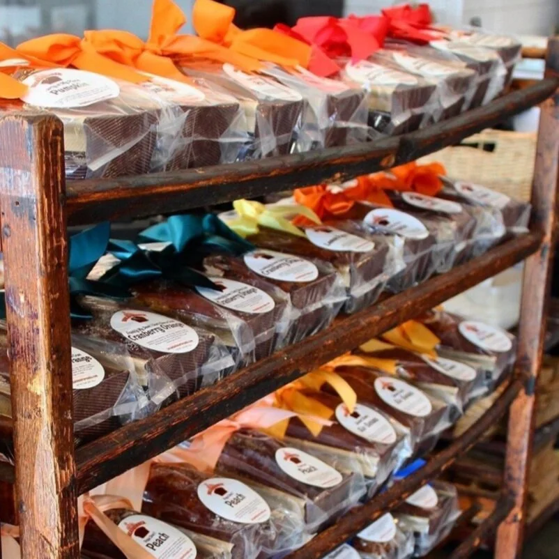 breads+on+display+rack+copy.jpg