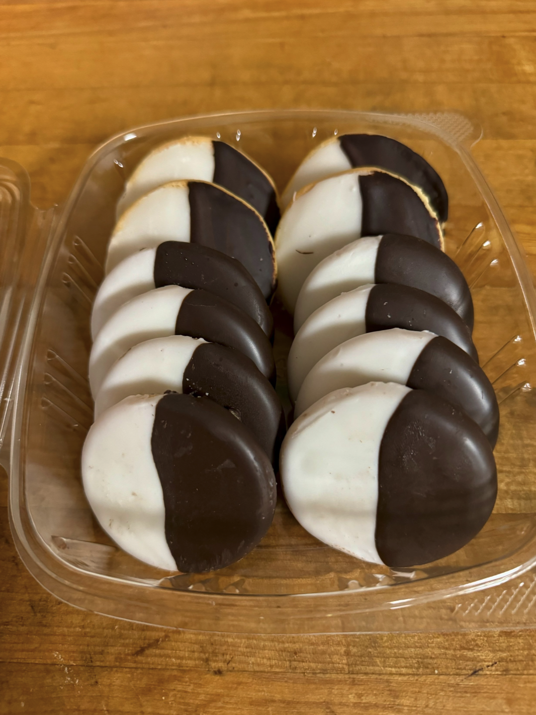 Black & White Cookies (RH-SS)