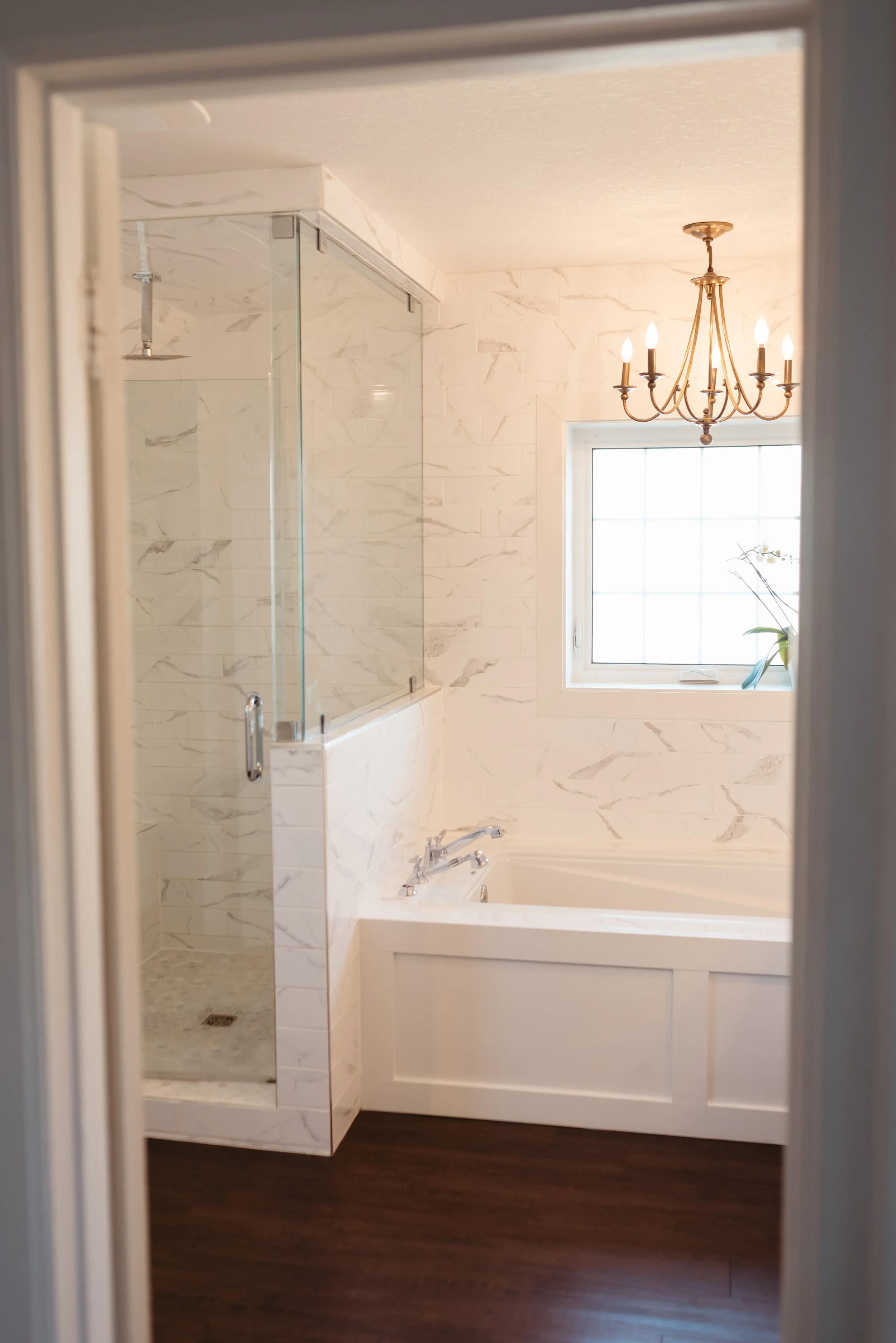 Interior designer services in Melville, Yorkton, Crooked Lake, Grenfell, Indian Head, Balcarres Saskatchewan. Bathroom renovations.