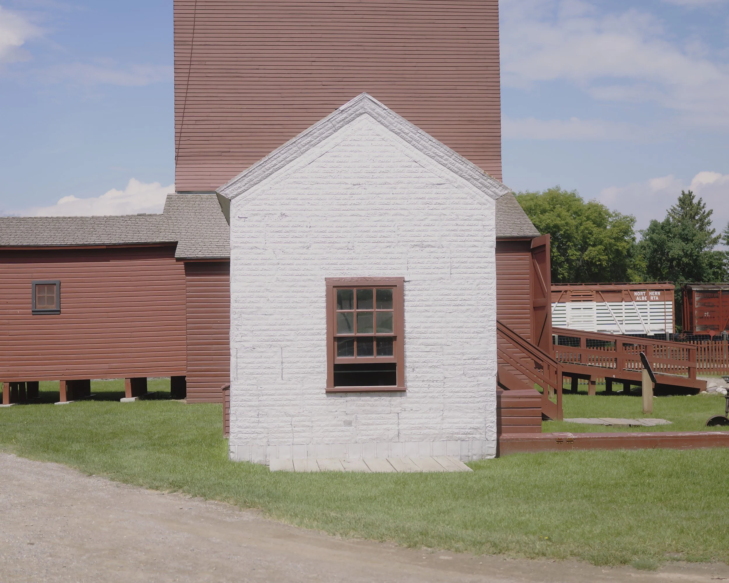 P1074227_lab.JPG