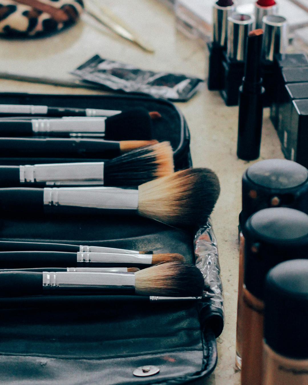 Welllit_makeup.png