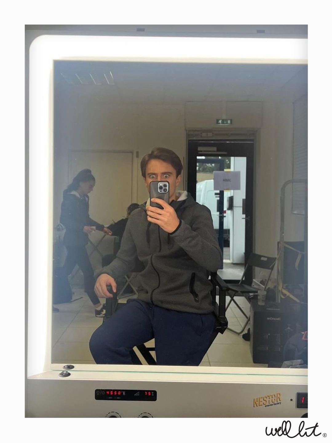 Welllit_ateur01.png
