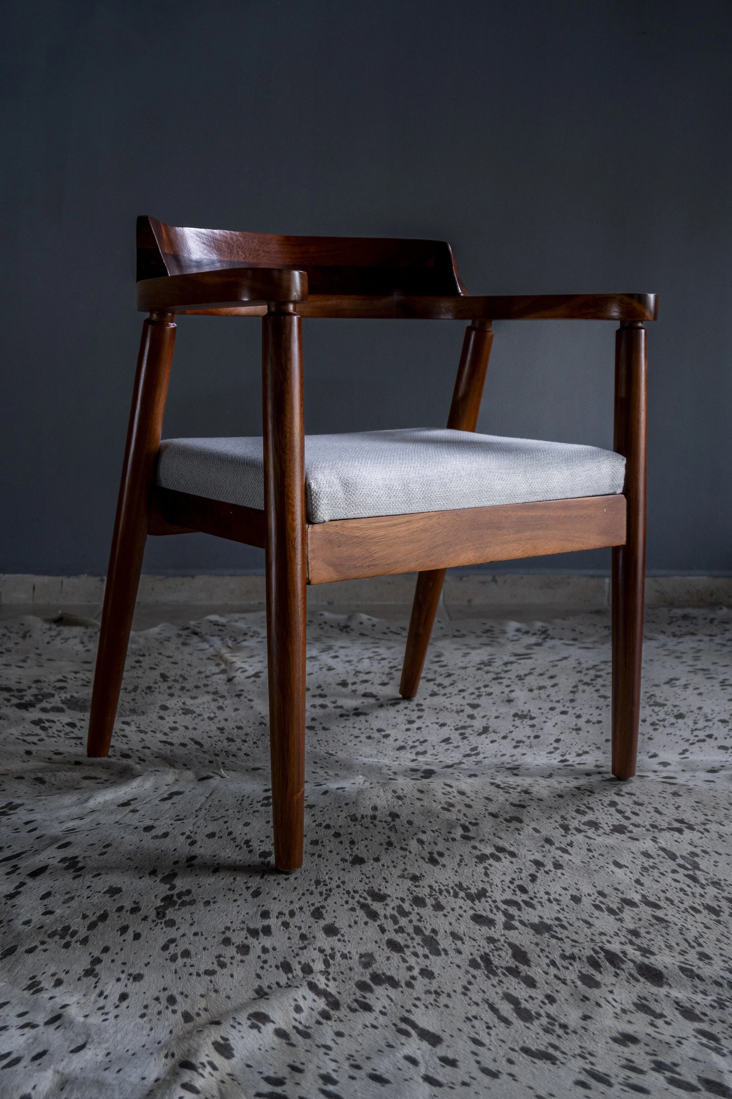 Silla en madera con tela personalizada