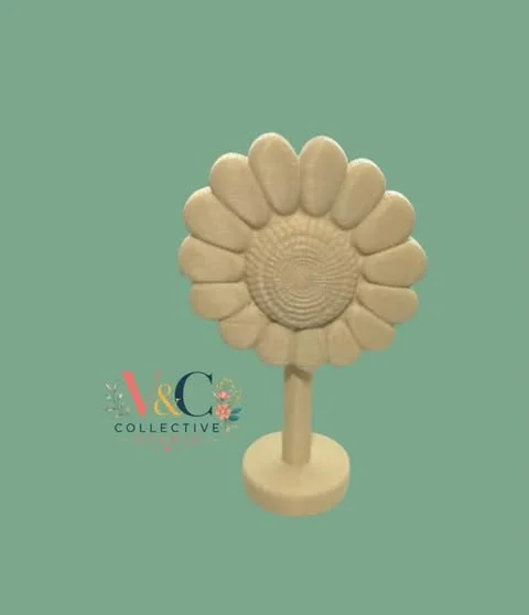 Sunflower Figure.jpg