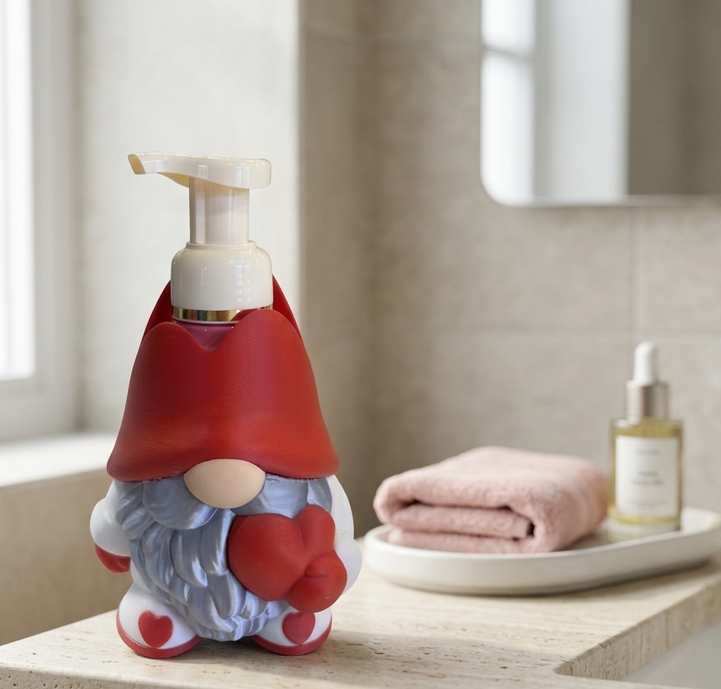 Valentine Gnome BBW Soap Holder 5.png